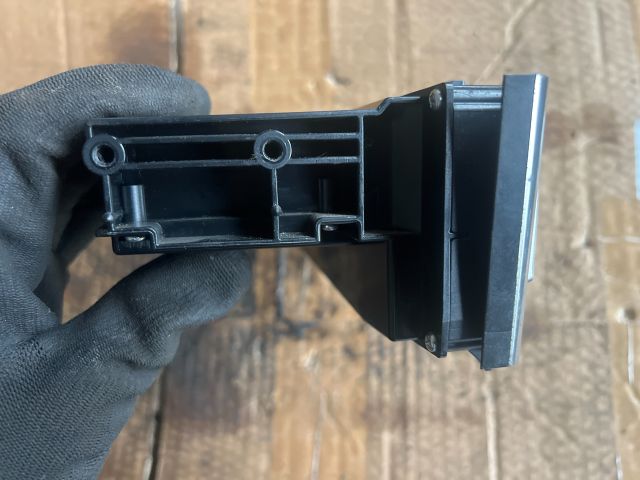 bontott TOYOTA AVENSIS T25 Fűtéskapcsoló (digit klímás)