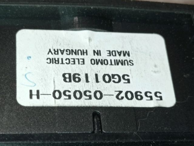 bontott TOYOTA AVENSIS T25 Fűtéskapcsoló (digit klímás)