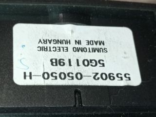 bontott TOYOTA AVENSIS T25 Fűtéskapcsoló (digit klímás)