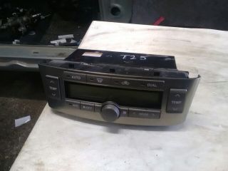 bontott TOYOTA AVENSIS T25 Fűtéskapcsoló (digit klímás)