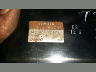 bontott TOYOTA AVENSIS T25 Fűtéskapcsoló (digit klímás)