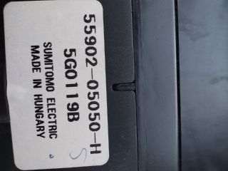 bontott TOYOTA AVENSIS T25 Fűtéskapcsoló (digit klímás)