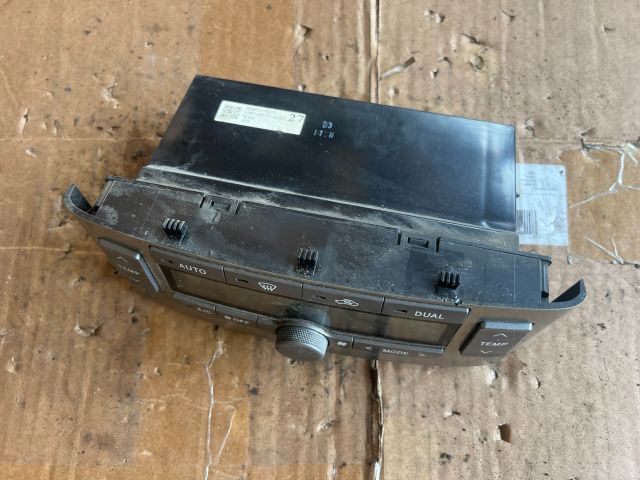 bontott TOYOTA AVENSIS T25 Fűtéskapcsoló (digit klímás)