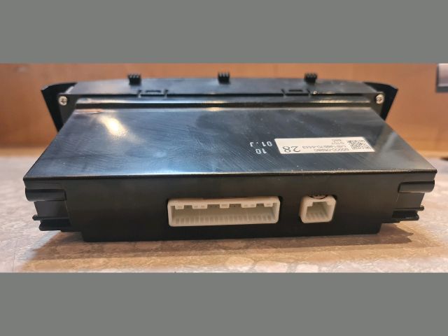 bontott TOYOTA AVENSIS T25 Fűtéskapcsoló (digit klímás)