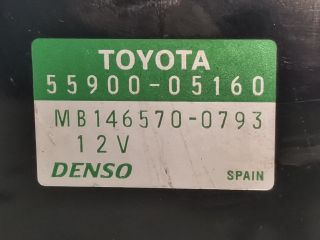 bontott TOYOTA AVENSIS T25 Fűtéskapcsoló (digit klímás)