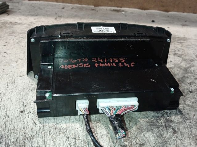 bontott TOYOTA AVENSIS T25 Fűtéskapcsoló (digit klímás)