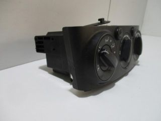 bontott TOYOTA AVENSIS T25 Fűtéskapcsoló (manuális klímás)