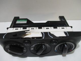 bontott TOYOTA AVENSIS T25 Fűtéskapcsoló (manuális klímás)