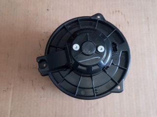 bontott TOYOTA AVENSIS T25 Fűtőmotor (Klímás)