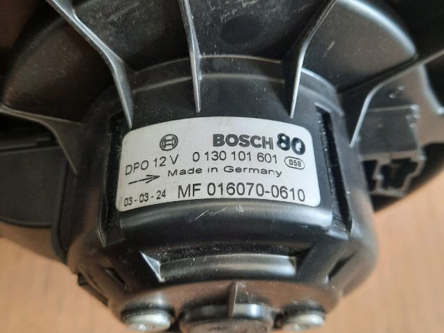 bontott TOYOTA AVENSIS T25 Fűtőmotor (Klímás)