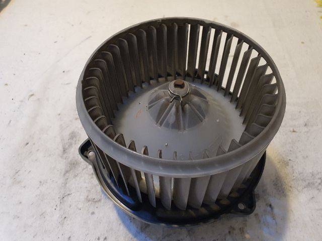 bontott TOYOTA AVENSIS T25 Fűtőmotor (Klímás)