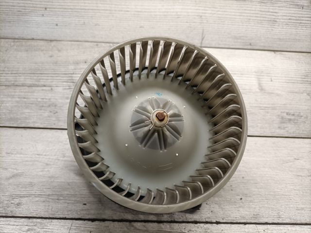 bontott TOYOTA AVENSIS T25 Fűtőmotor (Klímás)