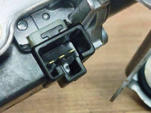 bontott TOYOTA AVENSIS T25 Hátsó Ablaktörlő Motor