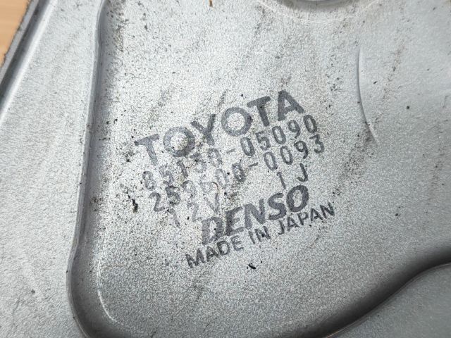 bontott TOYOTA AVENSIS T25 Hátsó Ablaktörlő Motor