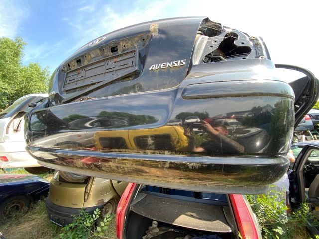 bontott TOYOTA AVENSIS T25 Hátsó Lökhárító (Részeivel)