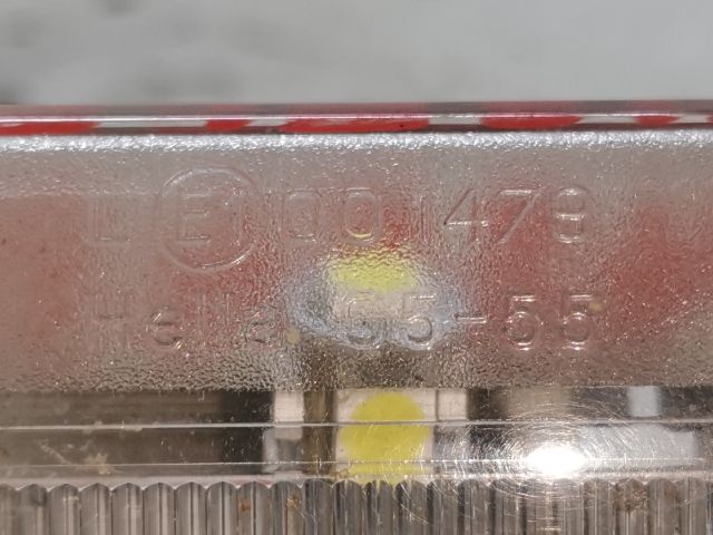 bontott TOYOTA AVENSIS T25 Hátsó Rendszámtábla Világítás