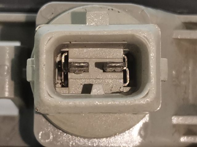 bontott TOYOTA AVENSIS T25 Hátsó Rendszámtábla Világítás