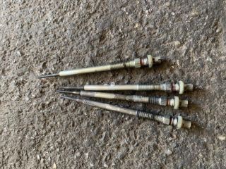 bontott TOYOTA AVENSIS T25 Izzító/Gyújtó Gyertya