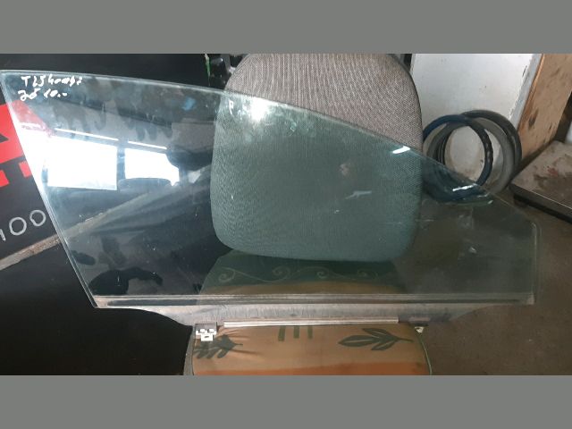 bontott TOYOTA AVENSIS T25 Jobb első Ablak