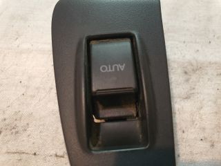 bontott TOYOTA AVENSIS T25 Jobb első Ablakemelő Kapcsoló