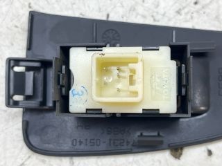 bontott TOYOTA AVENSIS T25 Jobb első Ablakemelő Kapcsoló