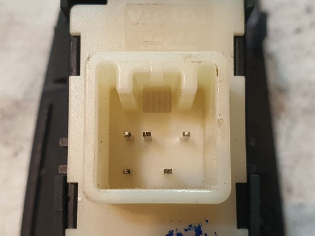 bontott TOYOTA AVENSIS T25 Jobb első Ablakemelő Kapcsoló