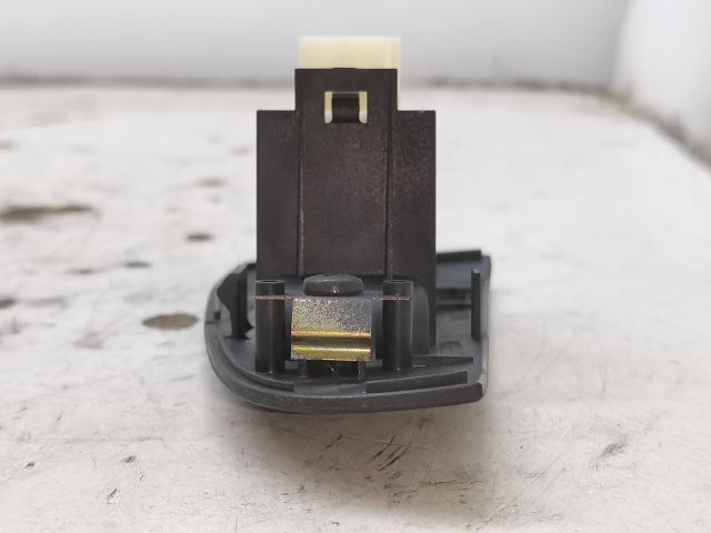 bontott TOYOTA AVENSIS T25 Jobb első Ablakemelő Kapcsoló