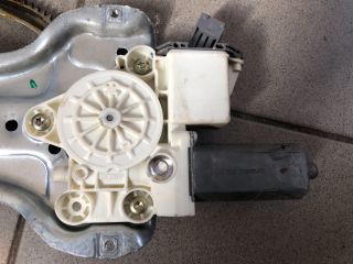 bontott TOYOTA AVENSIS T25 Jobb első Ablakemelő Szerkezet (Elektromos)