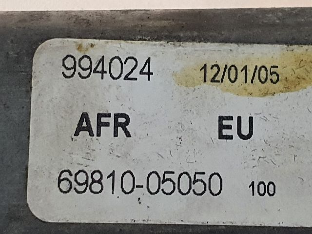 bontott TOYOTA AVENSIS T25 Jobb első Ablakemelő Szerkezet (Elektromos)