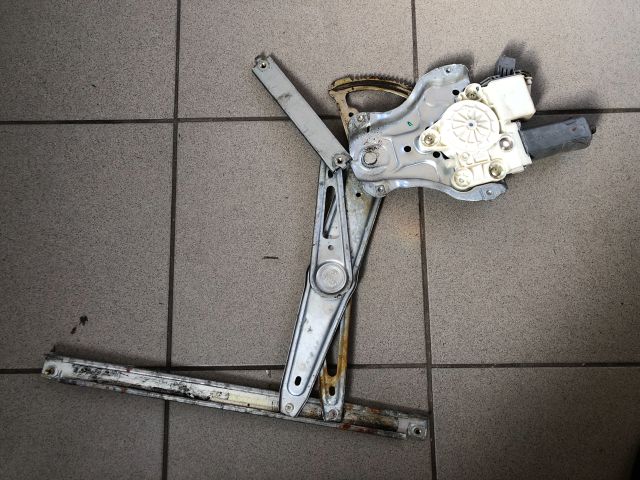 bontott TOYOTA AVENSIS T25 Jobb első Ablakemelő Szerkezet (Elektromos)