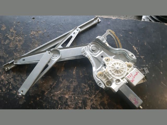 bontott TOYOTA AVENSIS T25 Jobb első Ablakemelő Szerkezet (Elektromos)