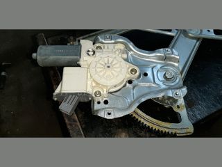 bontott TOYOTA AVENSIS T25 Jobb első Ablakemelő Szerkezet (Elektromos)