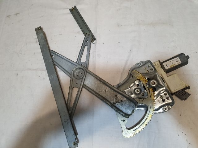 bontott TOYOTA AVENSIS T25 Jobb első Ablakemelő Szerkezet (Elektromos)