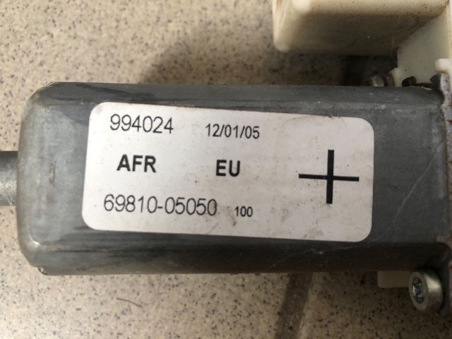 bontott TOYOTA AVENSIS T25 Jobb első Ablakemelő Szerkezet (Elektromos)