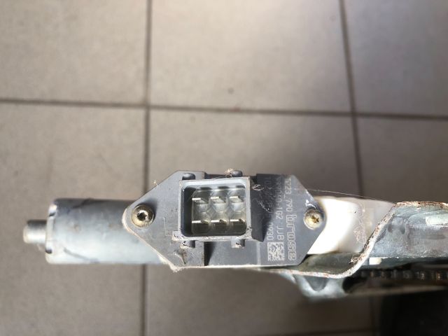 bontott TOYOTA AVENSIS T25 Jobb első Ablakemelő Szerkezet (Elektromos)