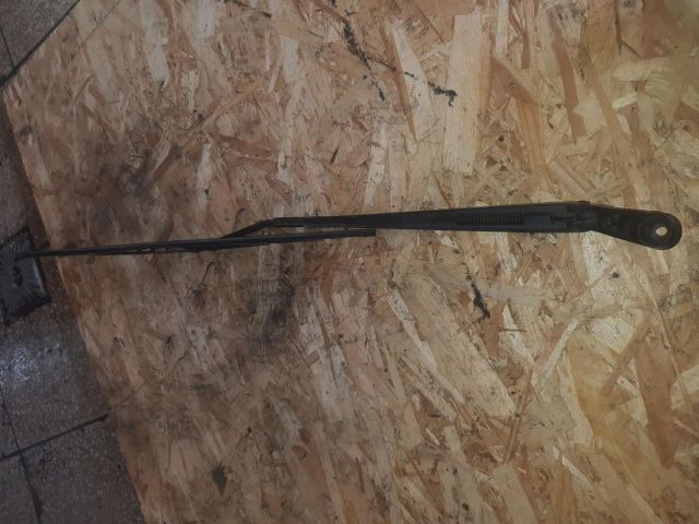 bontott TOYOTA AVENSIS T25 Jobb első Ablaktörlő Kar