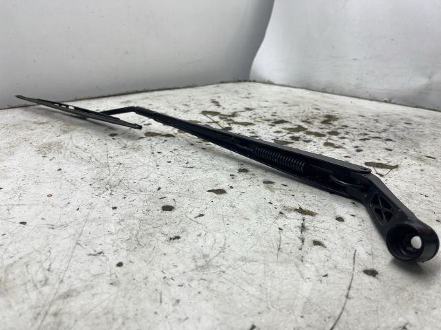bontott TOYOTA AVENSIS T25 Jobb első Ablaktörlő Kar