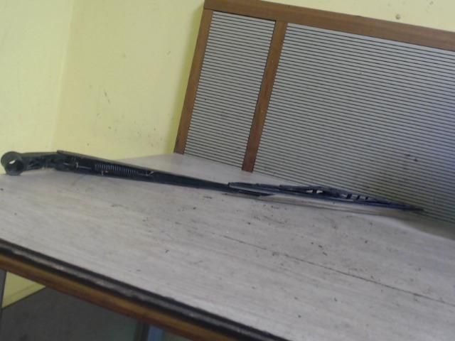 bontott TOYOTA AVENSIS T25 Jobb első Ablaktörlő Kar