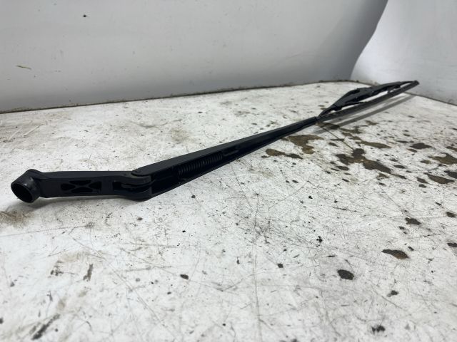 bontott TOYOTA AVENSIS T25 Jobb első Ablaktörlő Kar