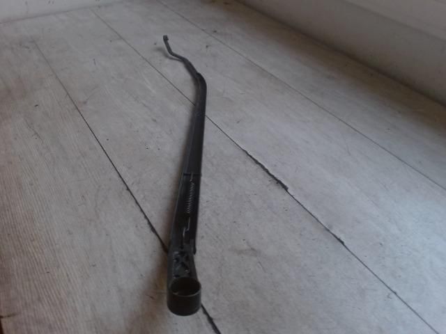 bontott TOYOTA AVENSIS T25 Jobb első Ablaktörlő Kar