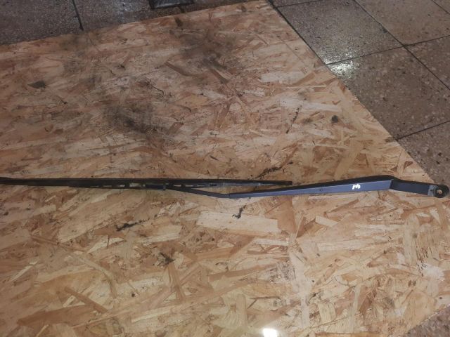 bontott TOYOTA AVENSIS T25 Jobb első Ablaktörlő Kar