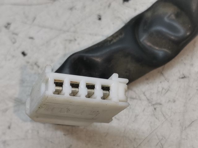 bontott TOYOTA AVENSIS T25 Jobb első Ajtó Kábelköteg