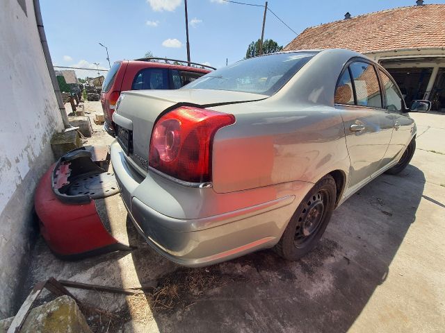 bontott TOYOTA AVENSIS T25 Jobb első Ajtó Kárpit