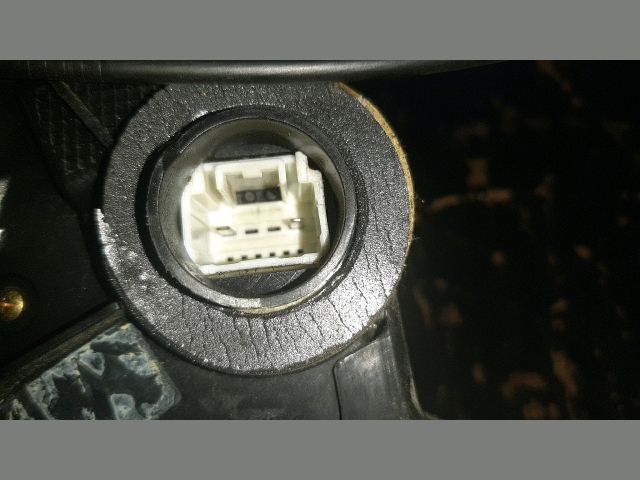 bontott TOYOTA AVENSIS T25 Jobb első Ajtózár