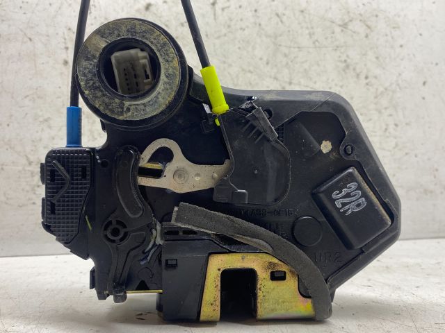 bontott TOYOTA AVENSIS T25 Jobb első Ajtózár