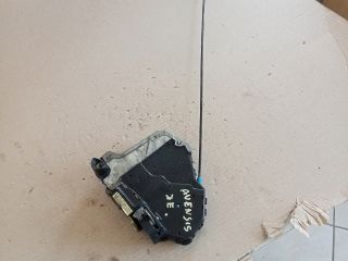 bontott TOYOTA AVENSIS T25 Jobb első Ajtózár