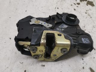 bontott TOYOTA AVENSIS T25 Jobb első Ajtózár