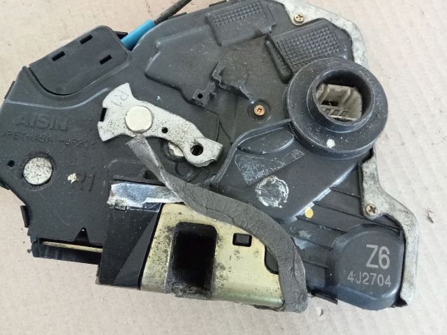 bontott TOYOTA AVENSIS T25 Jobb első Ajtózár