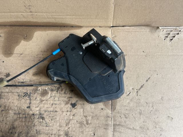 bontott TOYOTA AVENSIS T25 Jobb első Ajtózár