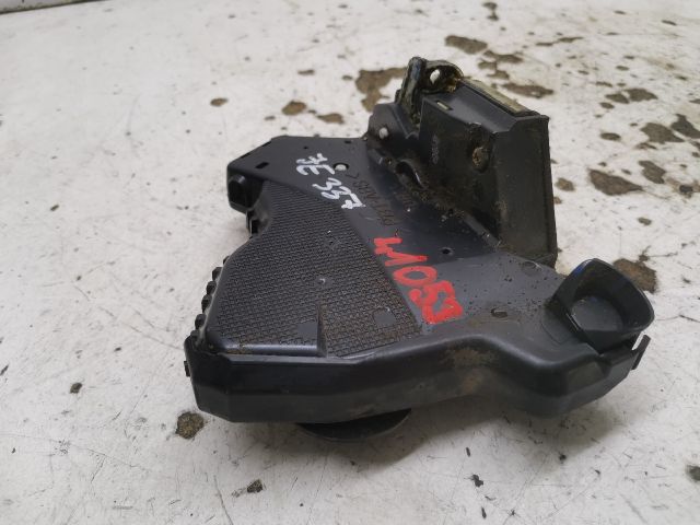 bontott TOYOTA AVENSIS T25 Jobb első Ajtózár